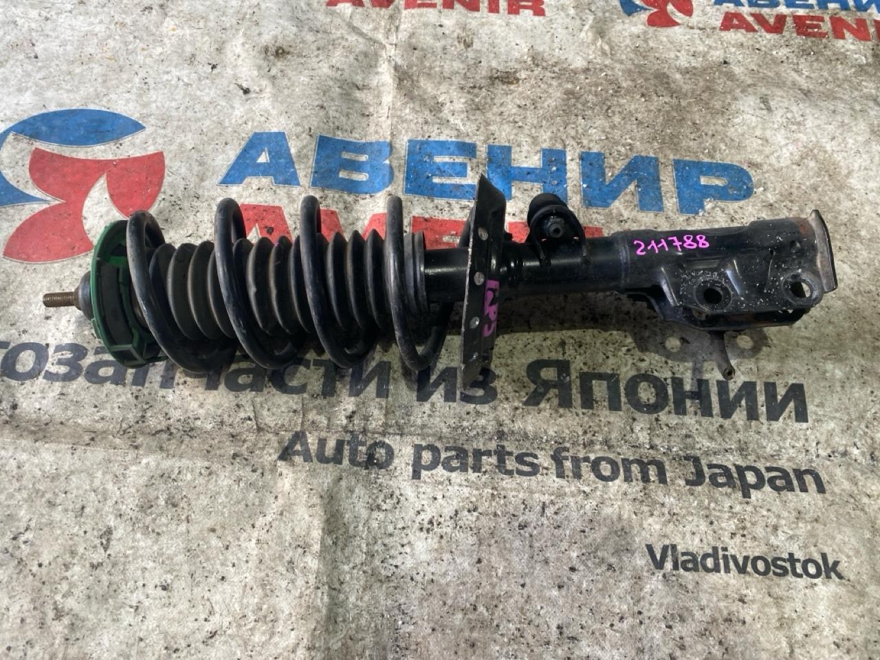 Стойка HONDA FIT GP5 передняя правая (б/у)