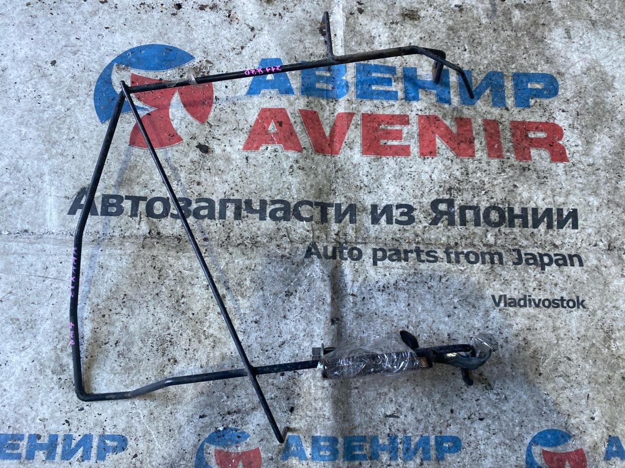 Крепление запаски NISSAN WINGROAD NY12 (б/у)