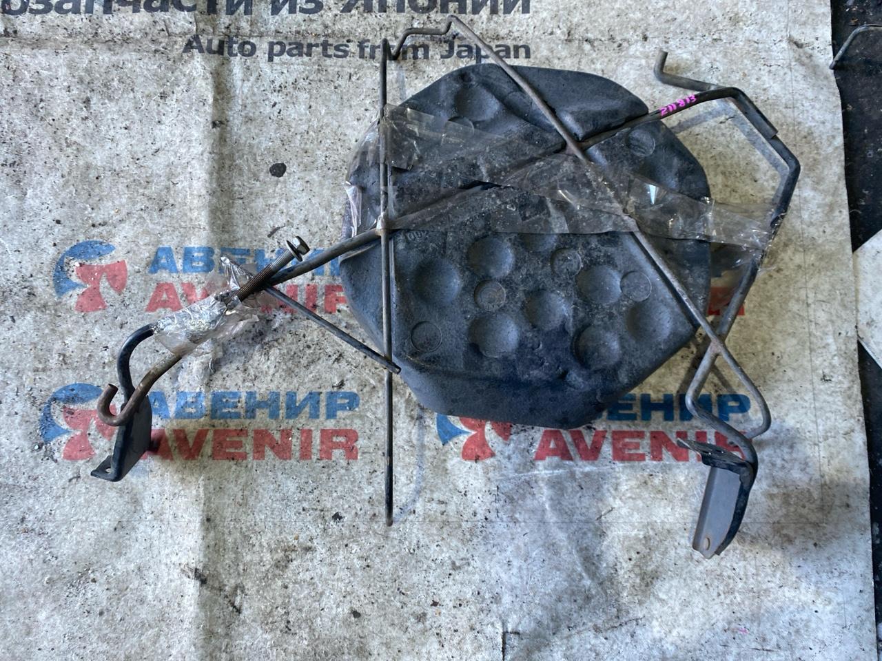 Крепление запаски HONDA STREAM RN1 D17A (б/у)