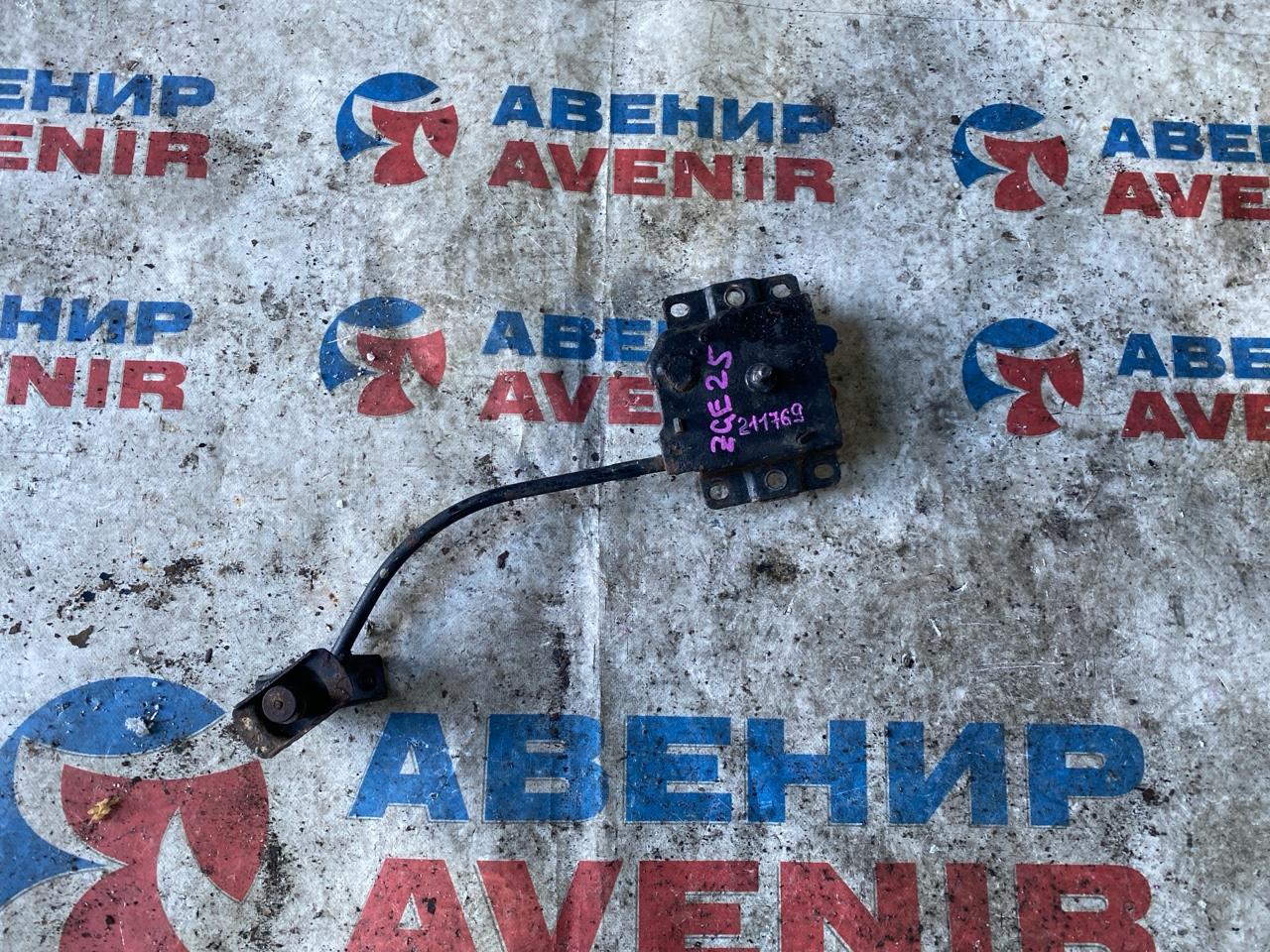 Крепление запаски TOYOTA WISH ZGE25 (б/у)