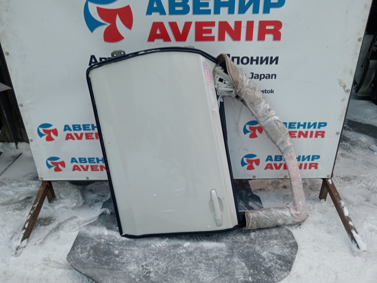 Дверь HONDA EXIGA YA4 передняя левая (б/у)