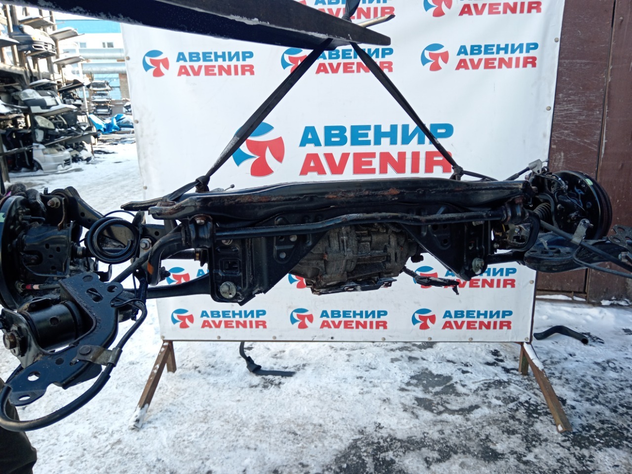 Балка подвески TOYOTA YARIS MXPH15 задняя (б/у)