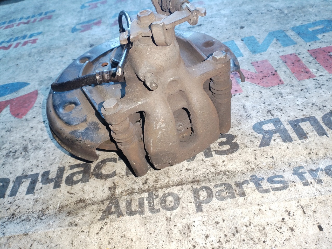 Ступица левая задняя для MITSUBISHI COLT Z21A, Z23A, Z25A, Z27A, Z21W, Z23W, Z27W 4G15 4 ракурс Ступица левая задняя для MITSUBISHI COLT Z21A, Z23A, Z25A, Z27A, Z21W, Z23W, Z27W 4G15 4 ракурс
