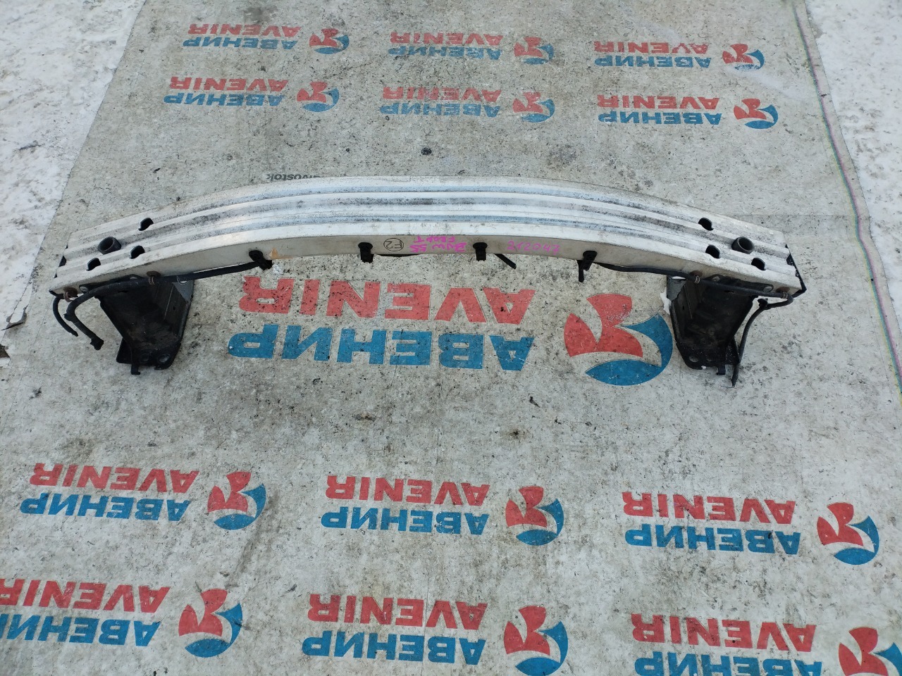 Жесткость бампера TOYOTA PRIUS ZVW50 передний (б/у)