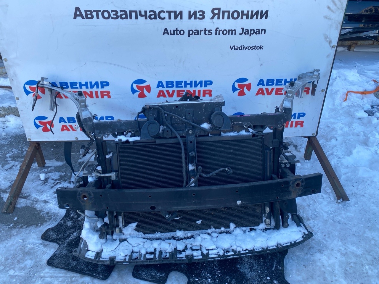 Телевизор TOYOTA ALPHARD ANH25 2AZ-FE (б/у)