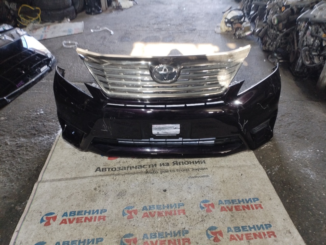 Бампер TOYOTA VELLFIRE ANH20W передний (б/у)