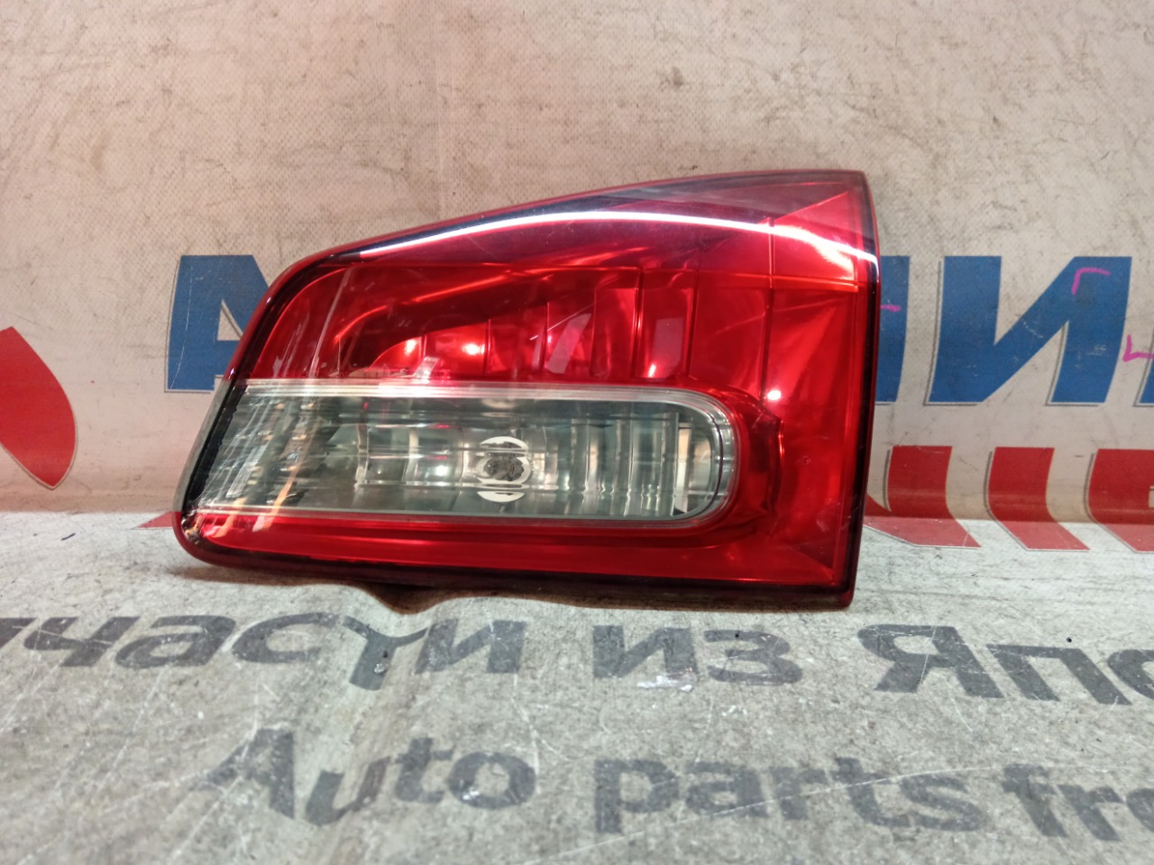 Стоп-вставка NISSAN WINGROAD JY12 задняя левая (б/у)