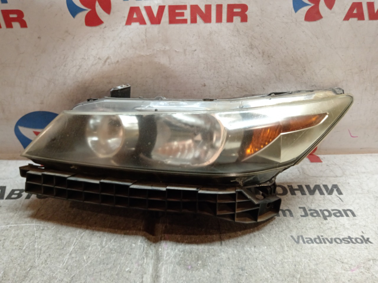 Фара HONDA STREAM RN6 передняя левая (б/у)