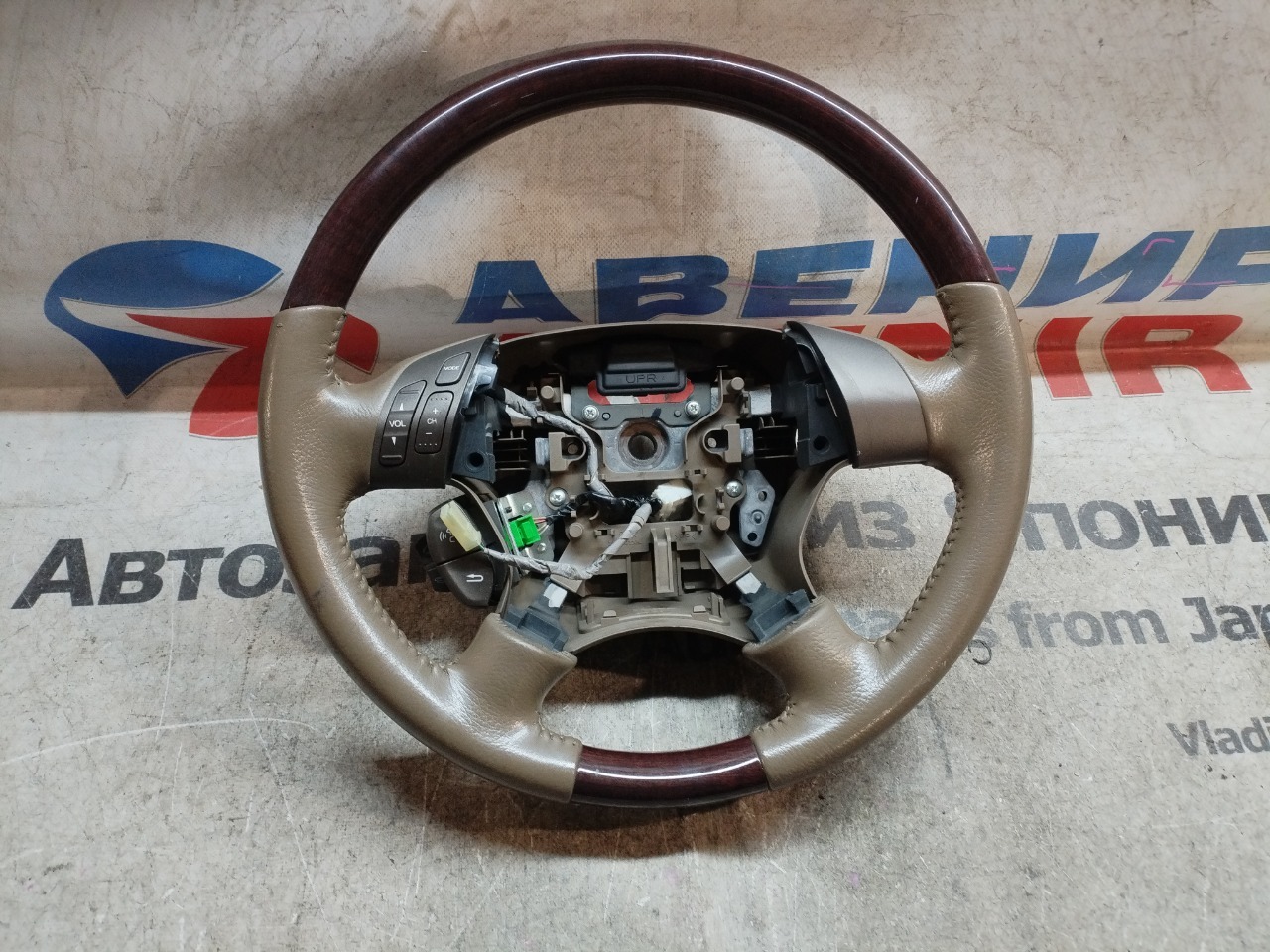 Руль HONDA ELYZION RR1 (б/у)