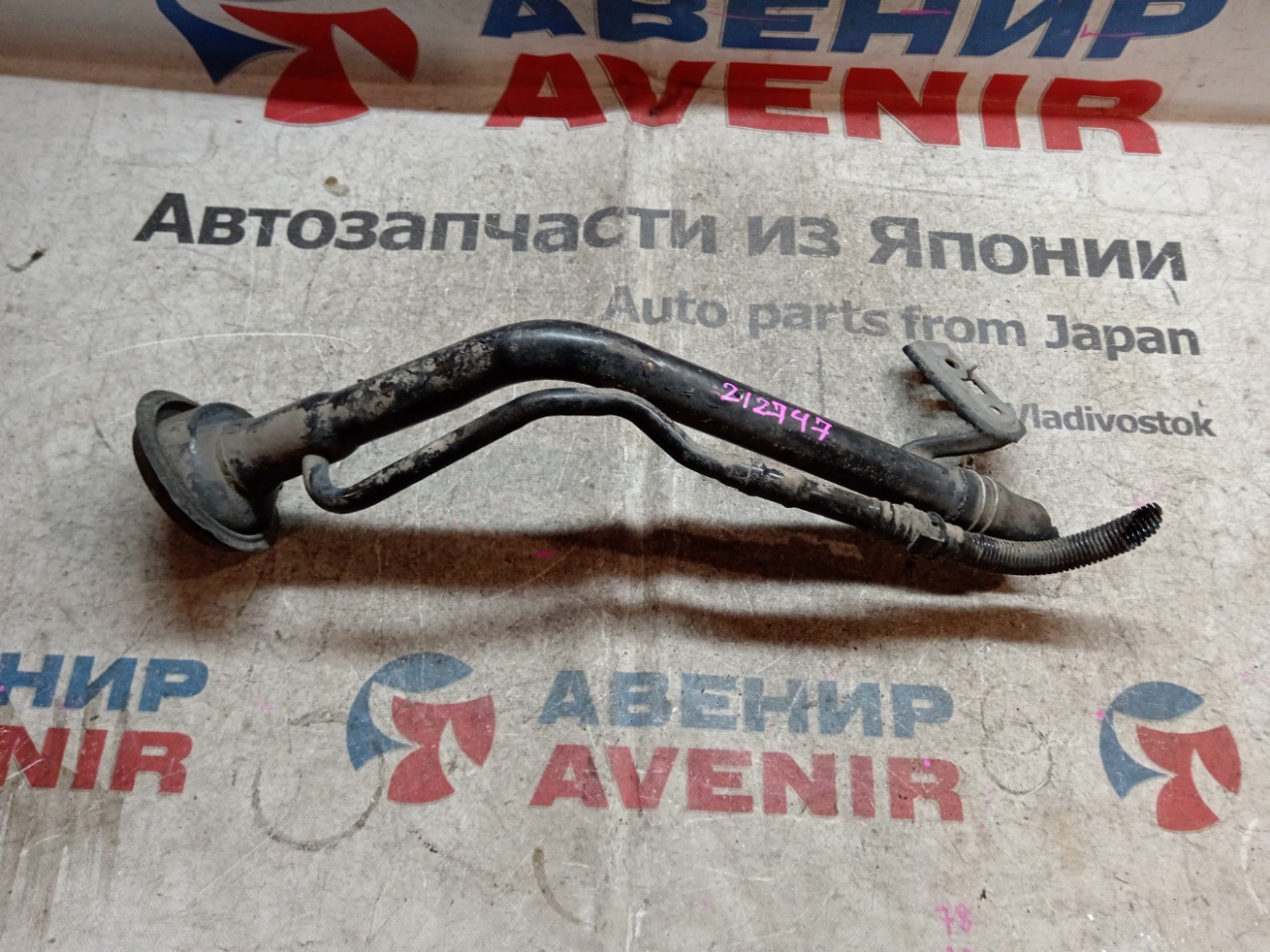 Горловина топливного бака NISSAN NOTE E11 (б/у)