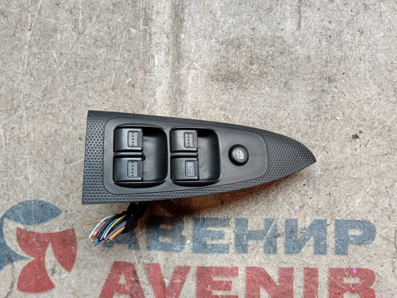Блок управления стеклами HONDA STREAM RN1 передний правый (б/у)