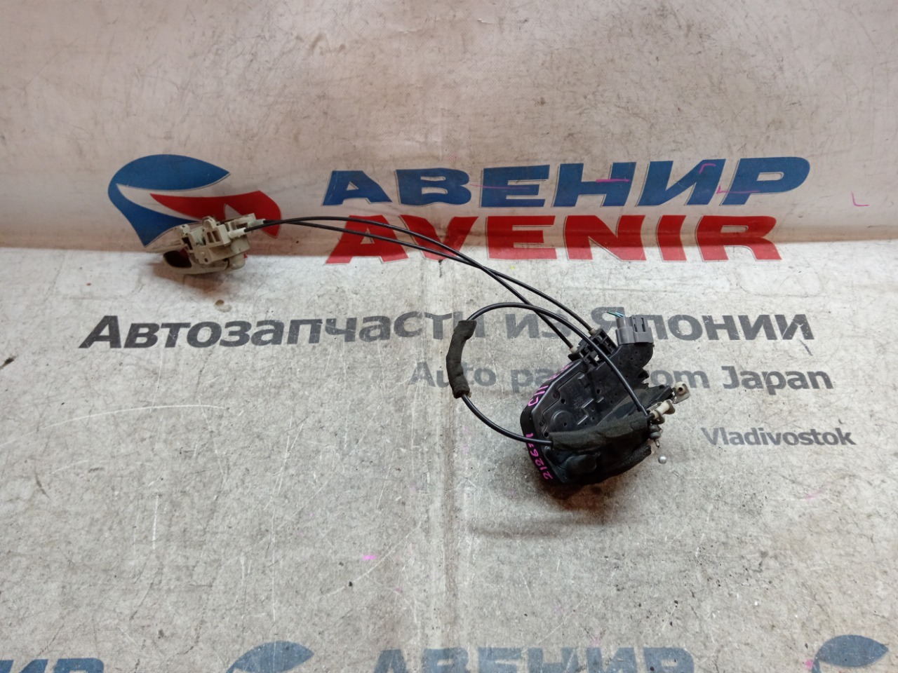 Замок двери NISSAN TIIDA C11 задний правый (б/у)