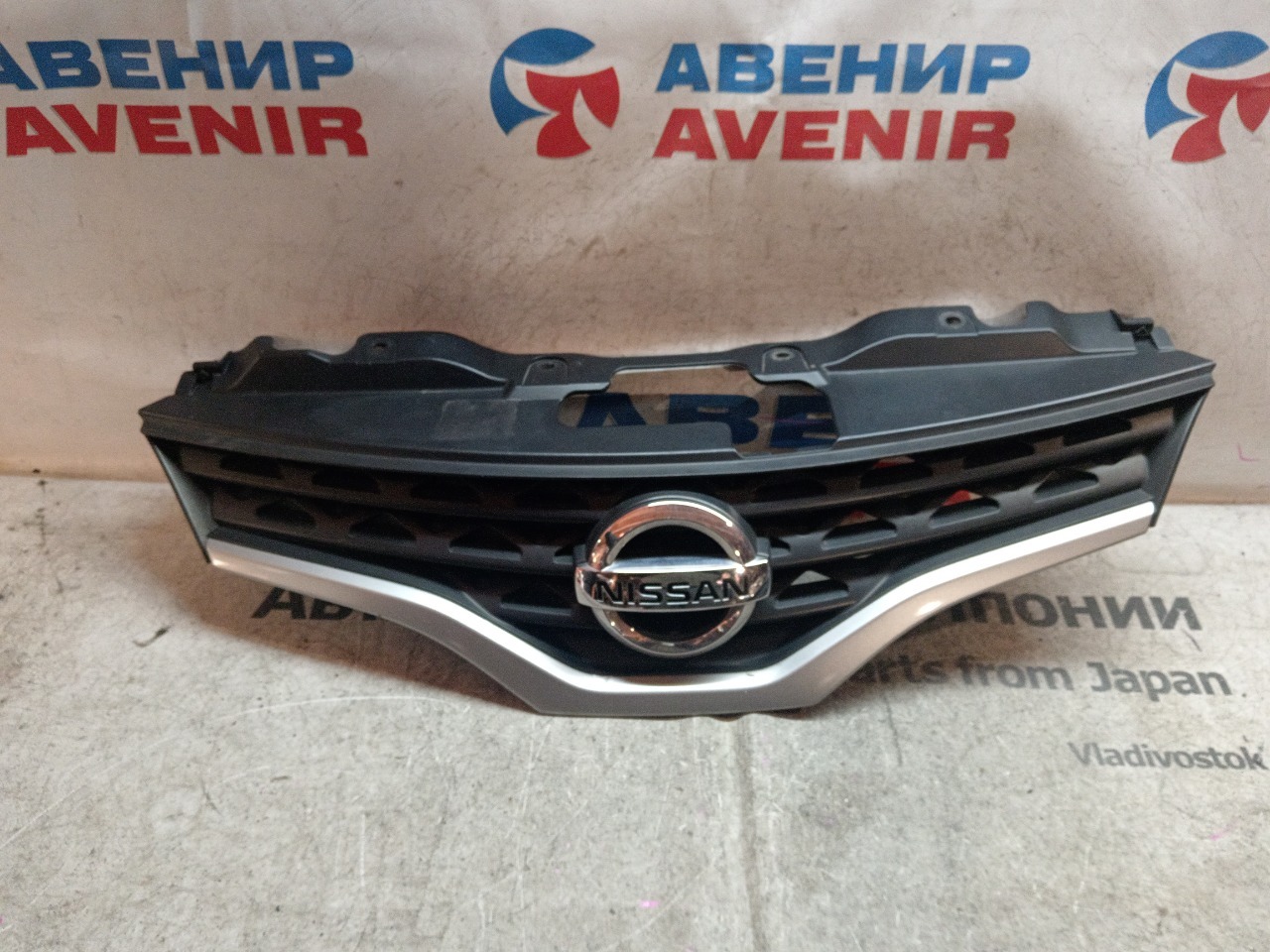 Решетка NISSAN NV200 VM20 (б/у)