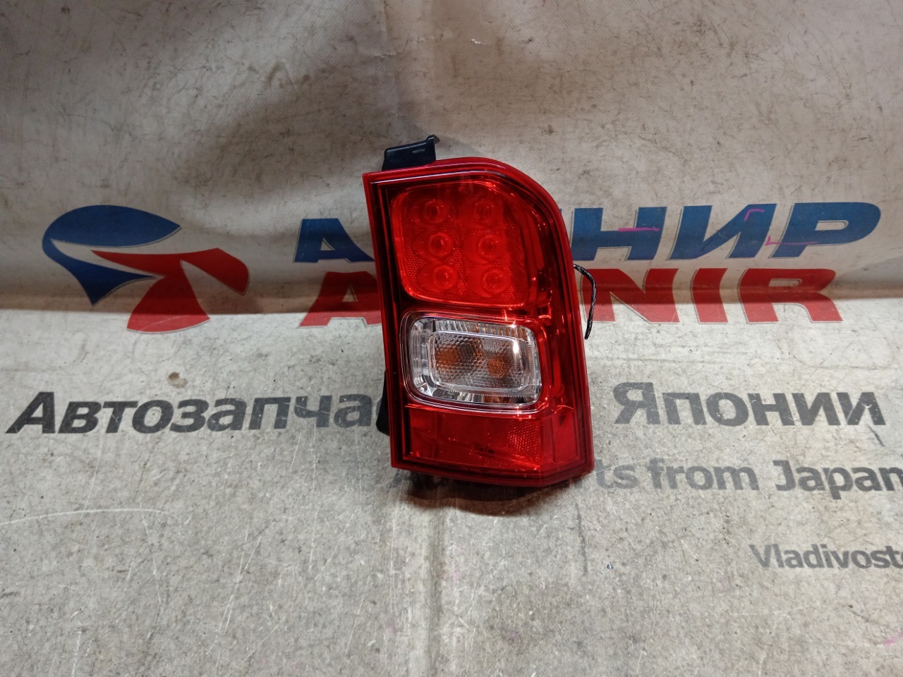 Стоп-сигнал SUZUKI IGNIS FF21S задний правый (б/у)