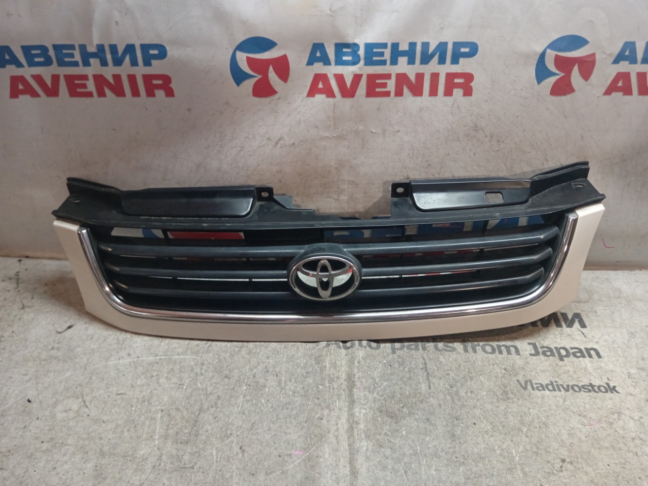 Решетка TOYOTA LITE ACE NOAH CR40G (б/у)