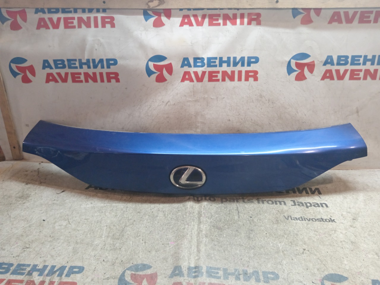 Накладка 5-й двери LEXUS CT200H ZWA10 (б/у)