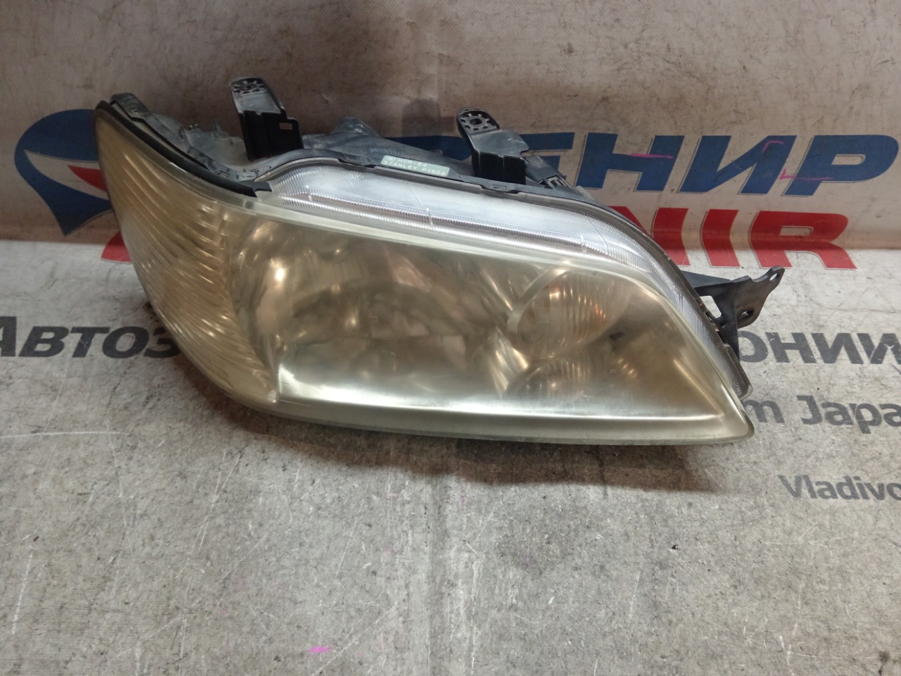 Фара MITSUBISHI LANCER CS2W передняя правая (б/у)
