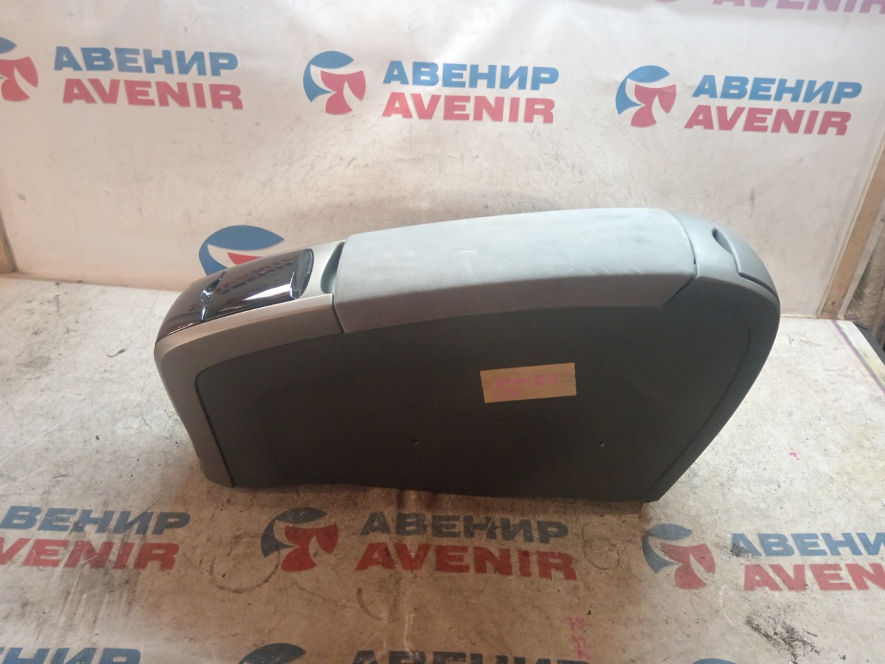 Бардачок между сиденьями TOYOTA PRIUS NHW20 (б/у)