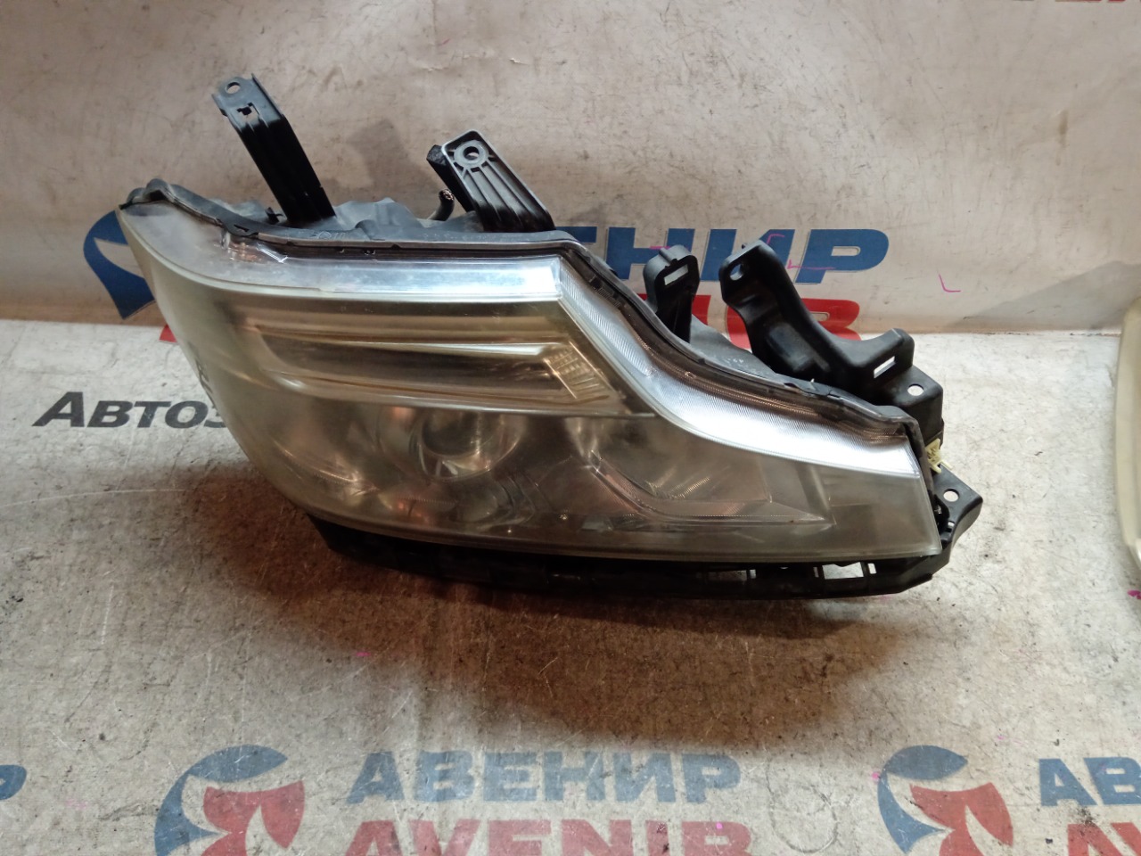 Фара HONDA STEPWGN RK1 передняя правая (б/у)