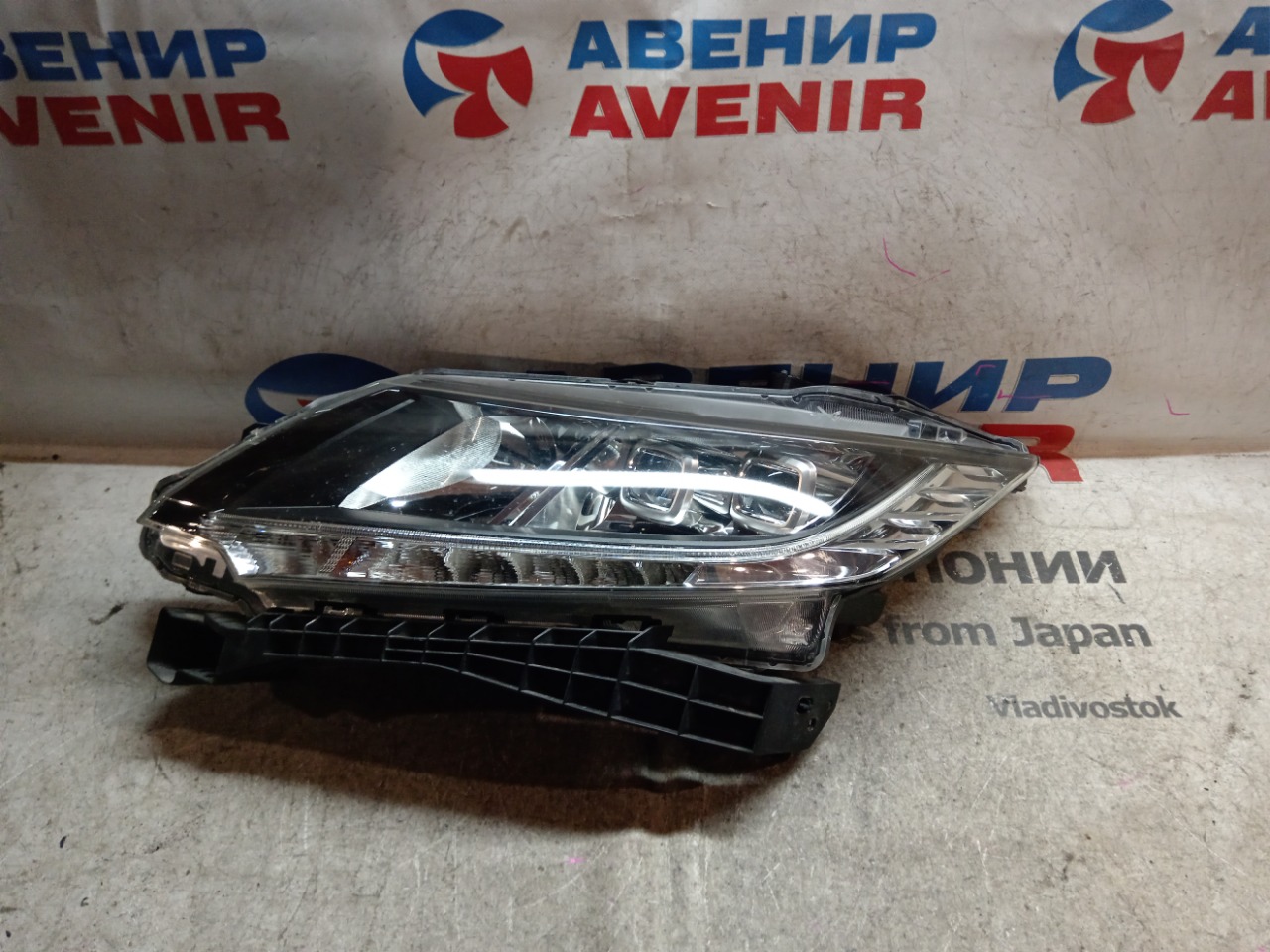 Фара HONDA ODYSSEY RC4 передняя левая (б/у)