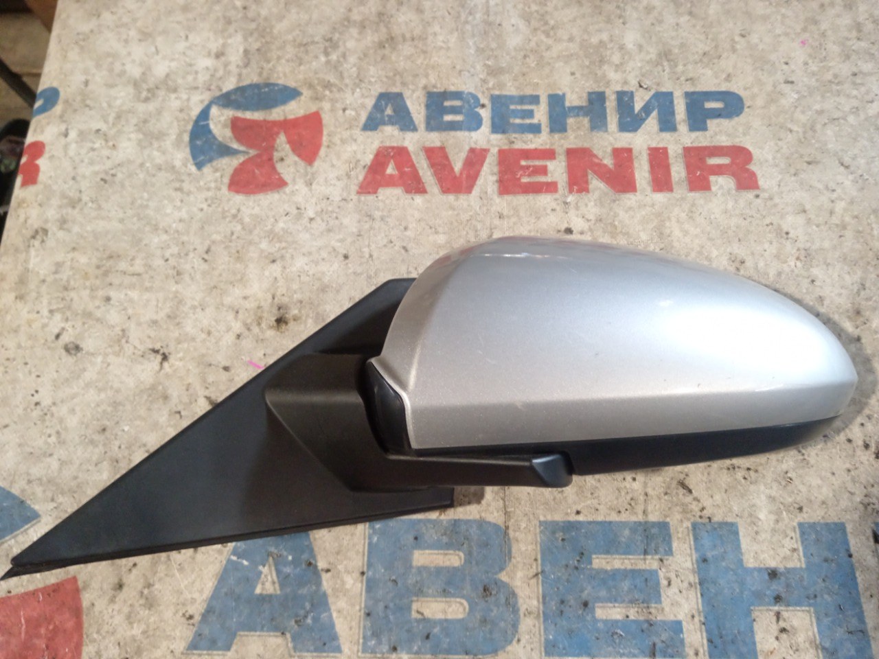 Зеркало NISSAN WINGROAD Y11 переднее левое (б/у)