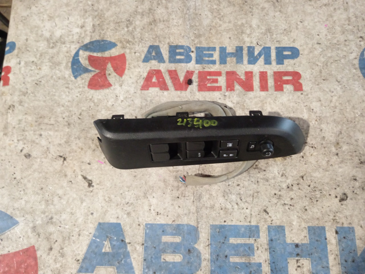 Блок управления стеклами SUZUKI IGNIS FF21S передний правый (б/у)