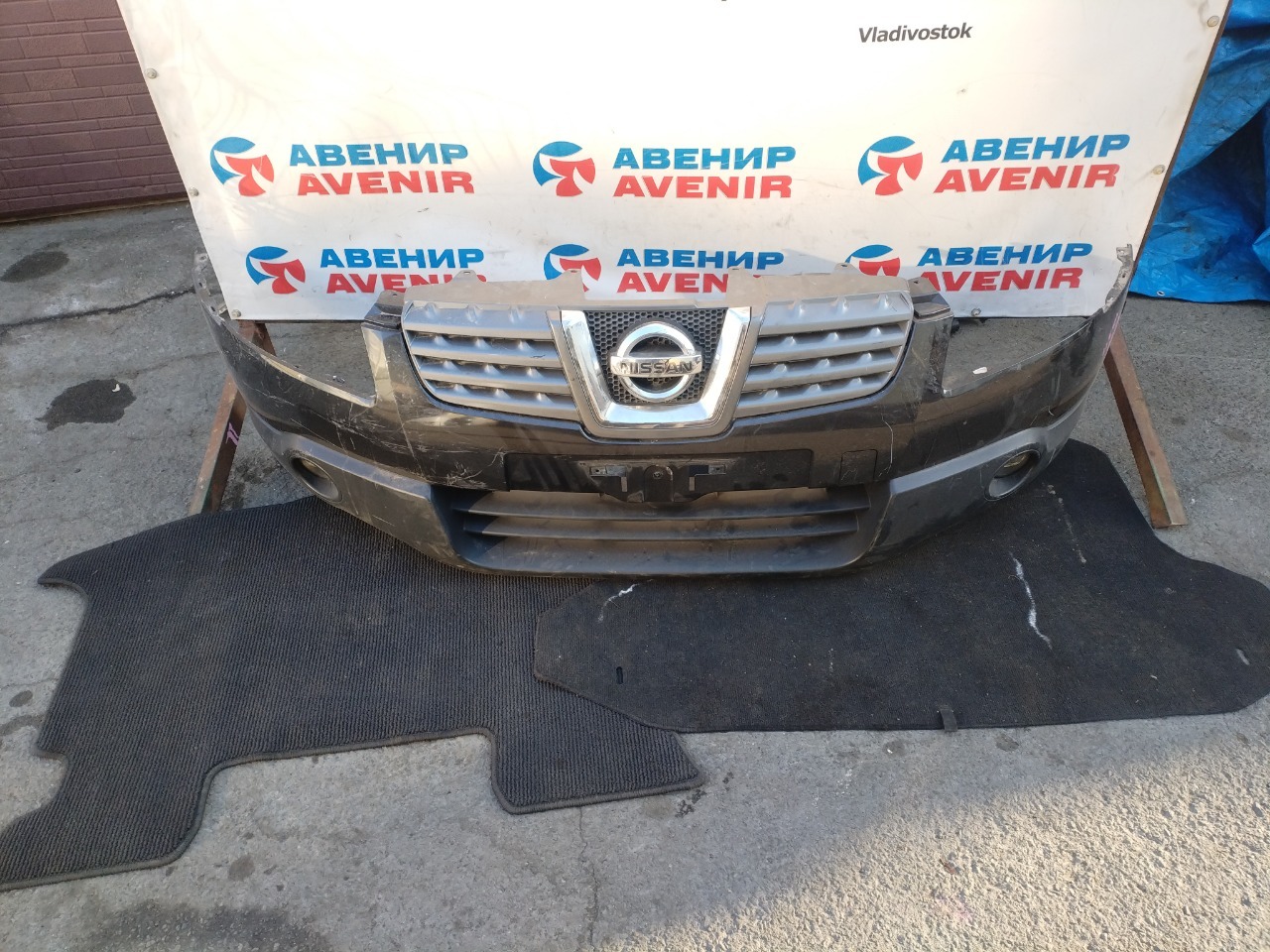 Бампер NISSAN DUALIS J10 передний (б/у)