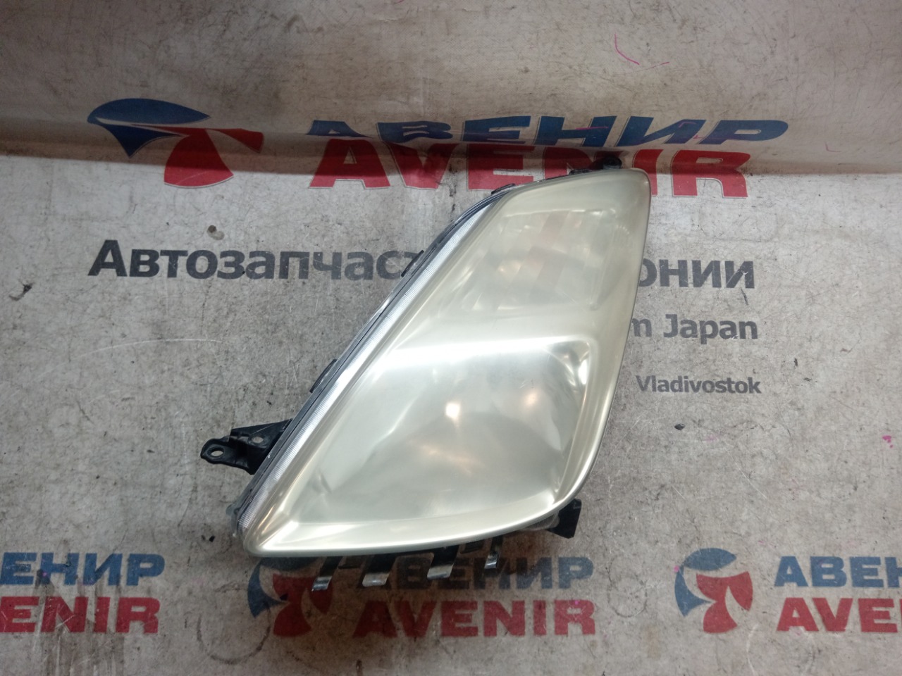 Фара TOYOTA PRIUS NHW20 передняя левая (б/у)
