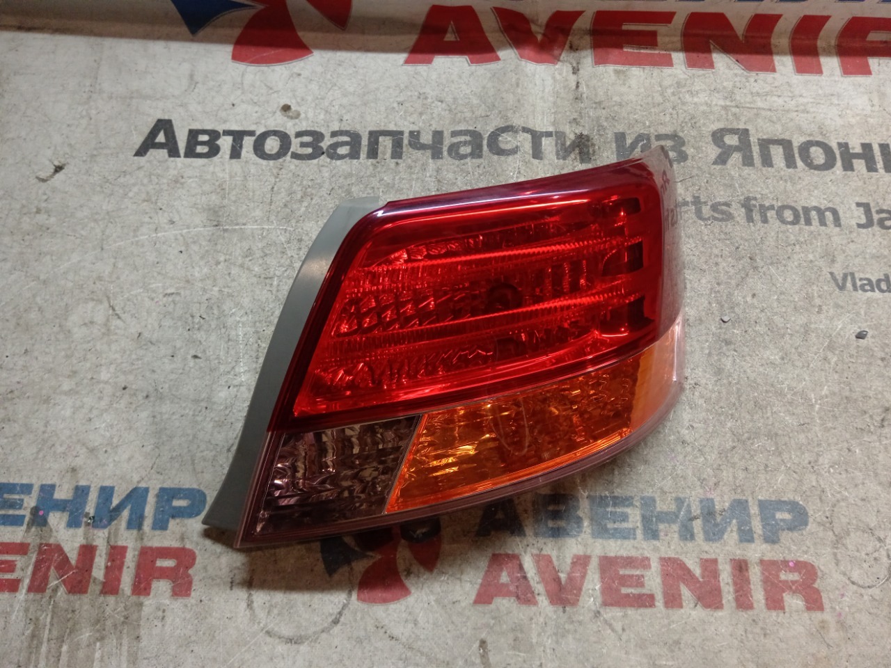 Стоп-сигнал TOYOTA ALLION NZT260 задний правый (б/у)
