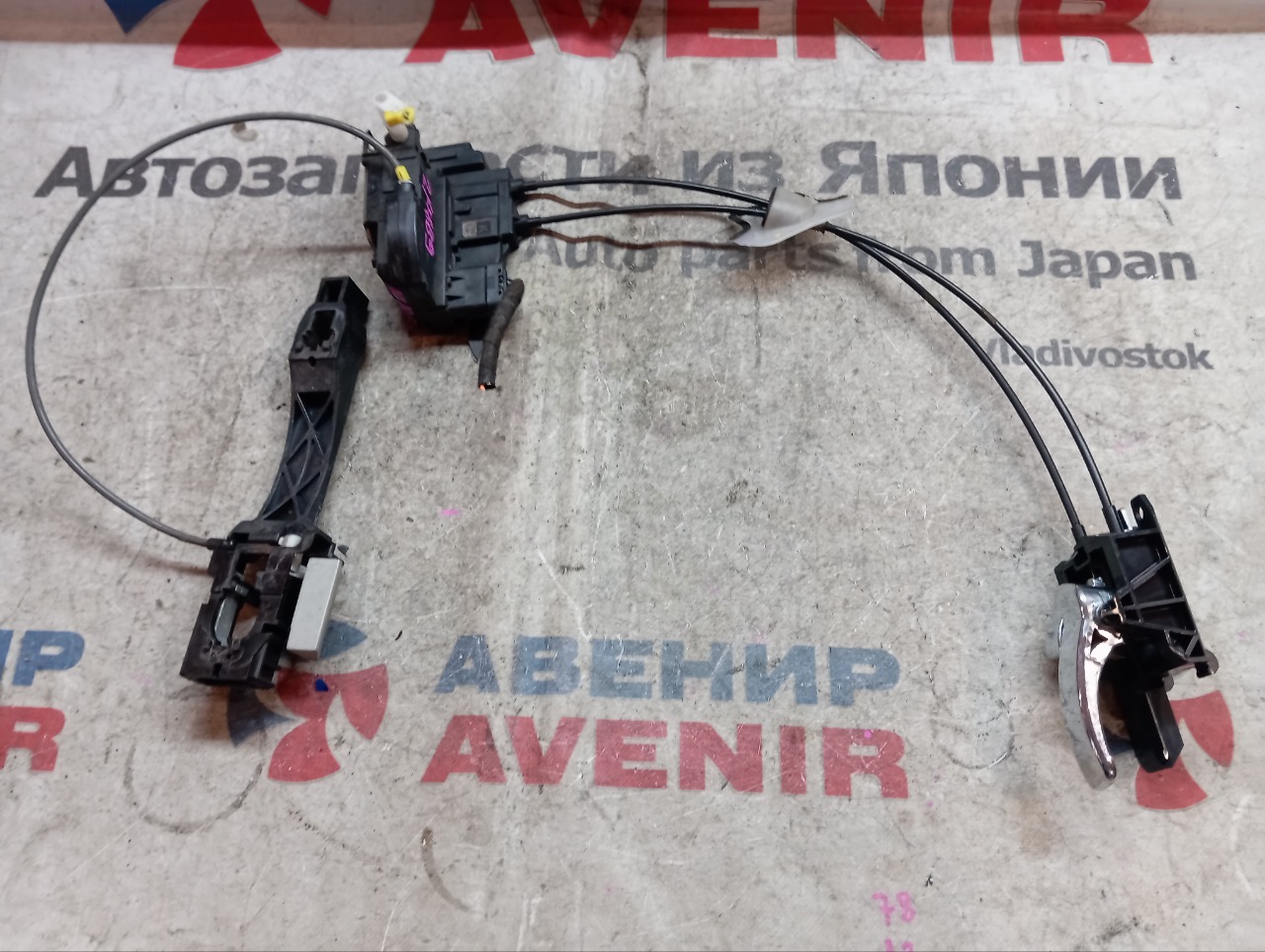 Замок двери NISSAN DUALIS J10 передний правый (б/у)