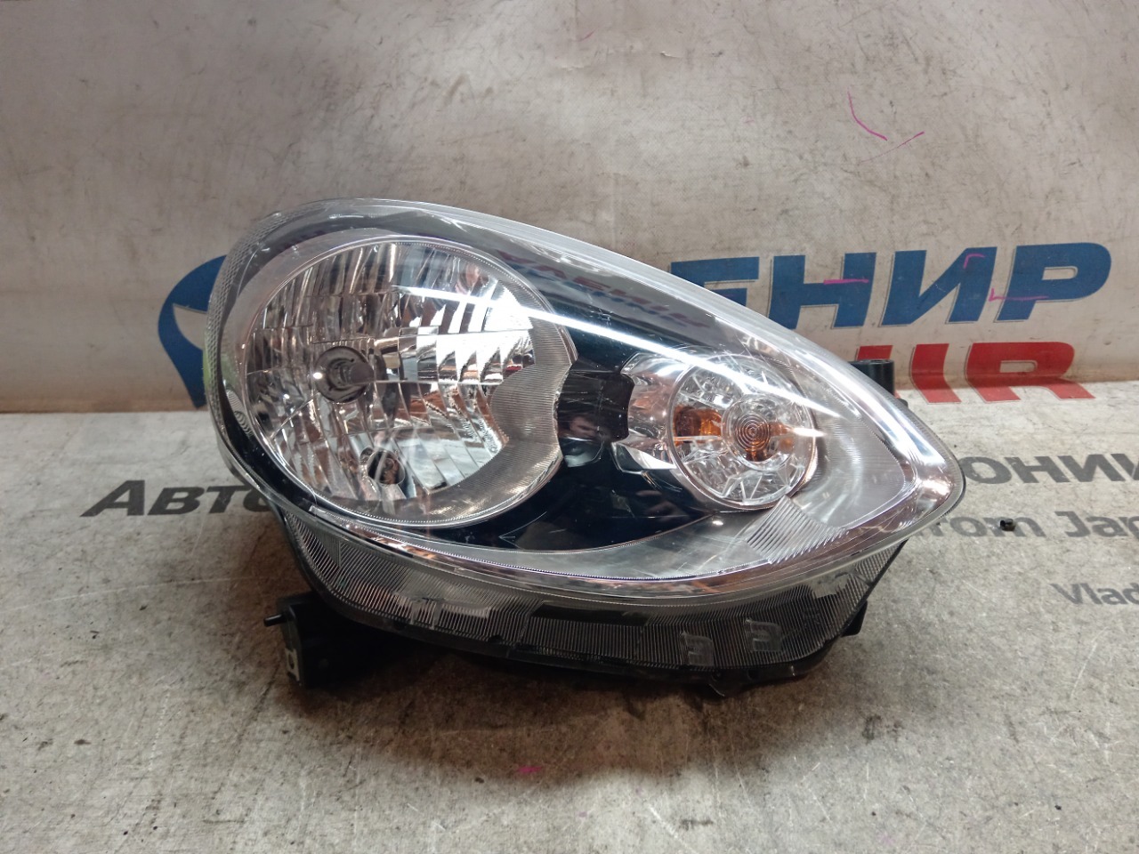 Фара NISSAN MARCH K13 HR12DE передняя правая (б/у)