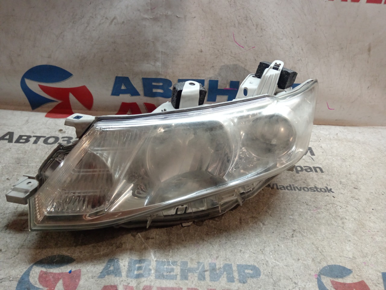 Фара TOYOTA ALLION NZT260 передняя левая (б/у)