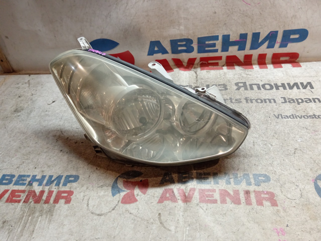 Фара TOYOTA CALDINA ZZT241W передняя правая (б/у)