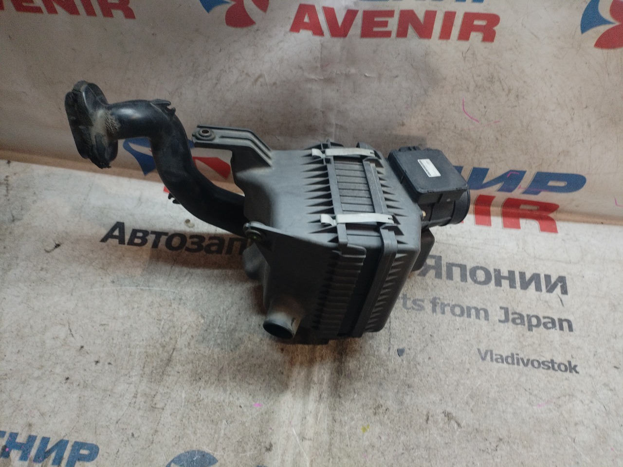 Корпус воздушного фильтра MITSUBISHI DION CR6W 4G93 (б/у)