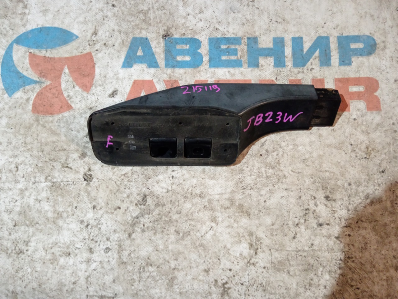 КРЫШКА РЕЙЛИНГА SUZUKI JIMNY JB23W передняя правая (б/у)