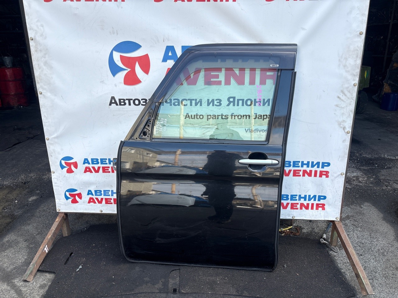 Дверь DAIHATSU TANTO L375S передняя левая (б/у)