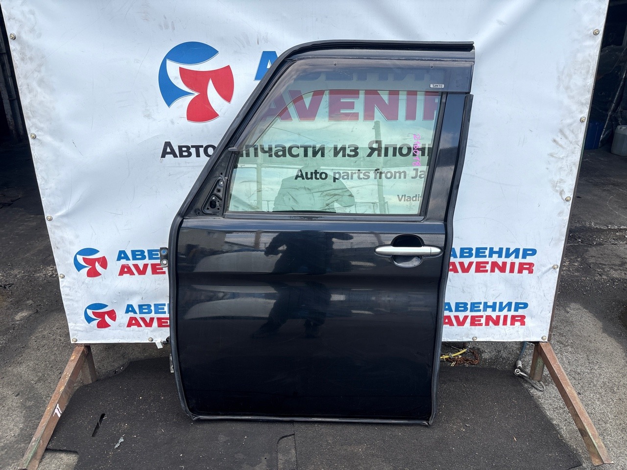 Дверь DAIHATSU TANTO L375S передняя левая (б/у)