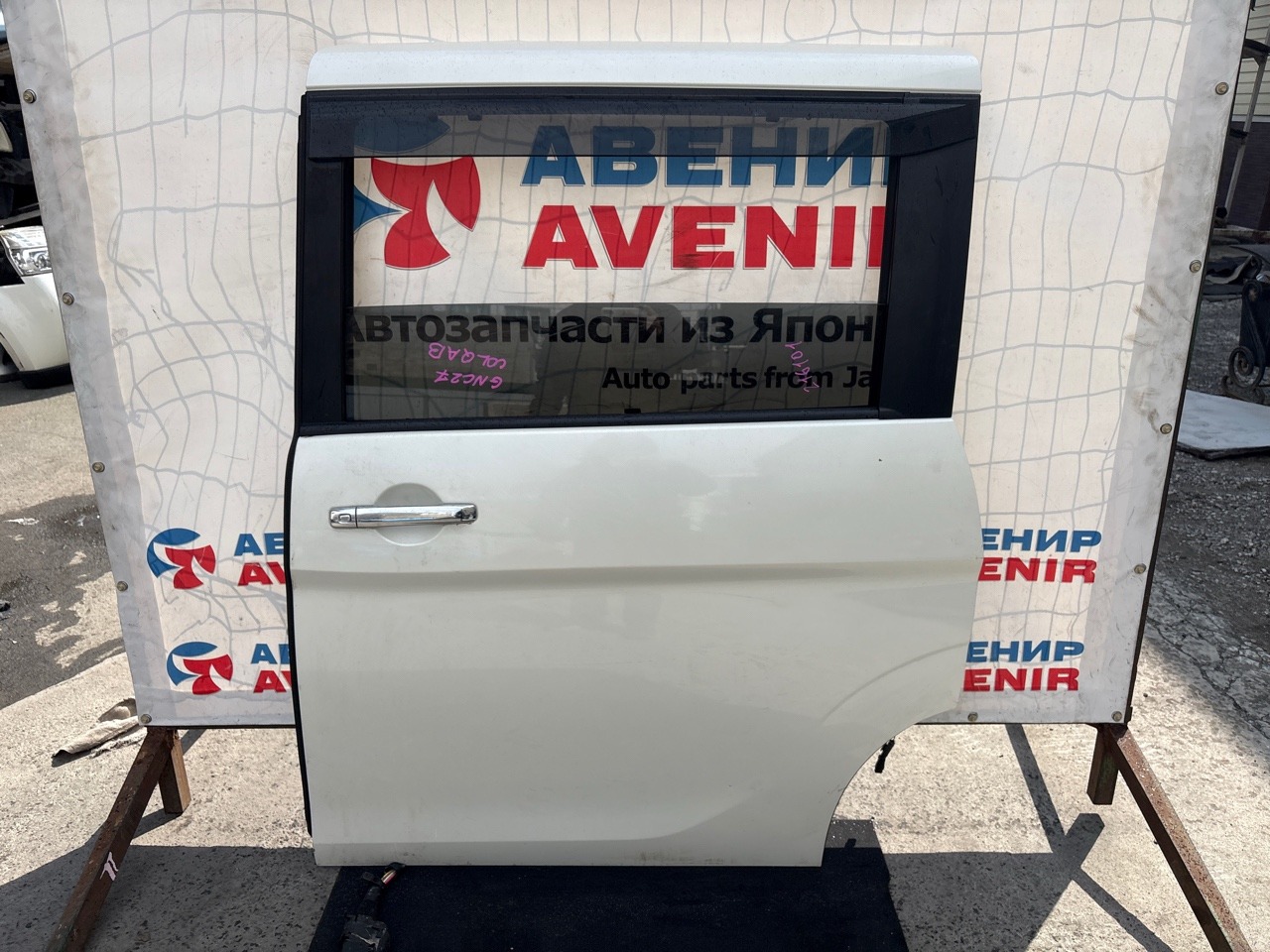 Дверь NISSAN SERENA GC27 задняя левая (б/у)
