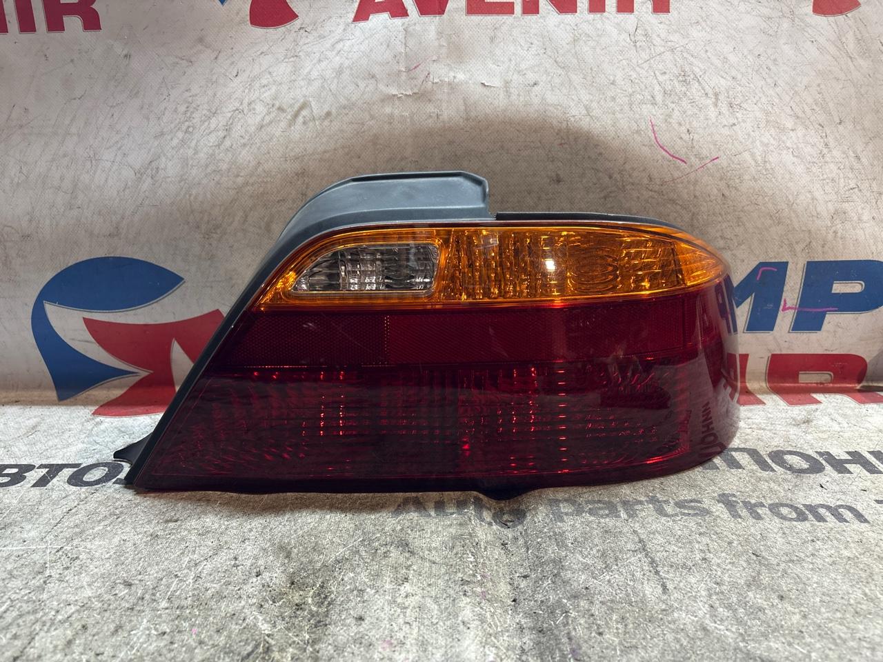 Стоп-сигнал HONDA INSPIRE UA5 задний правый (б/у)