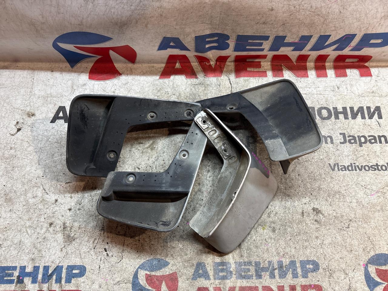 Брызговики комплект MITSUBISHI LANCER CS5A (б/у)