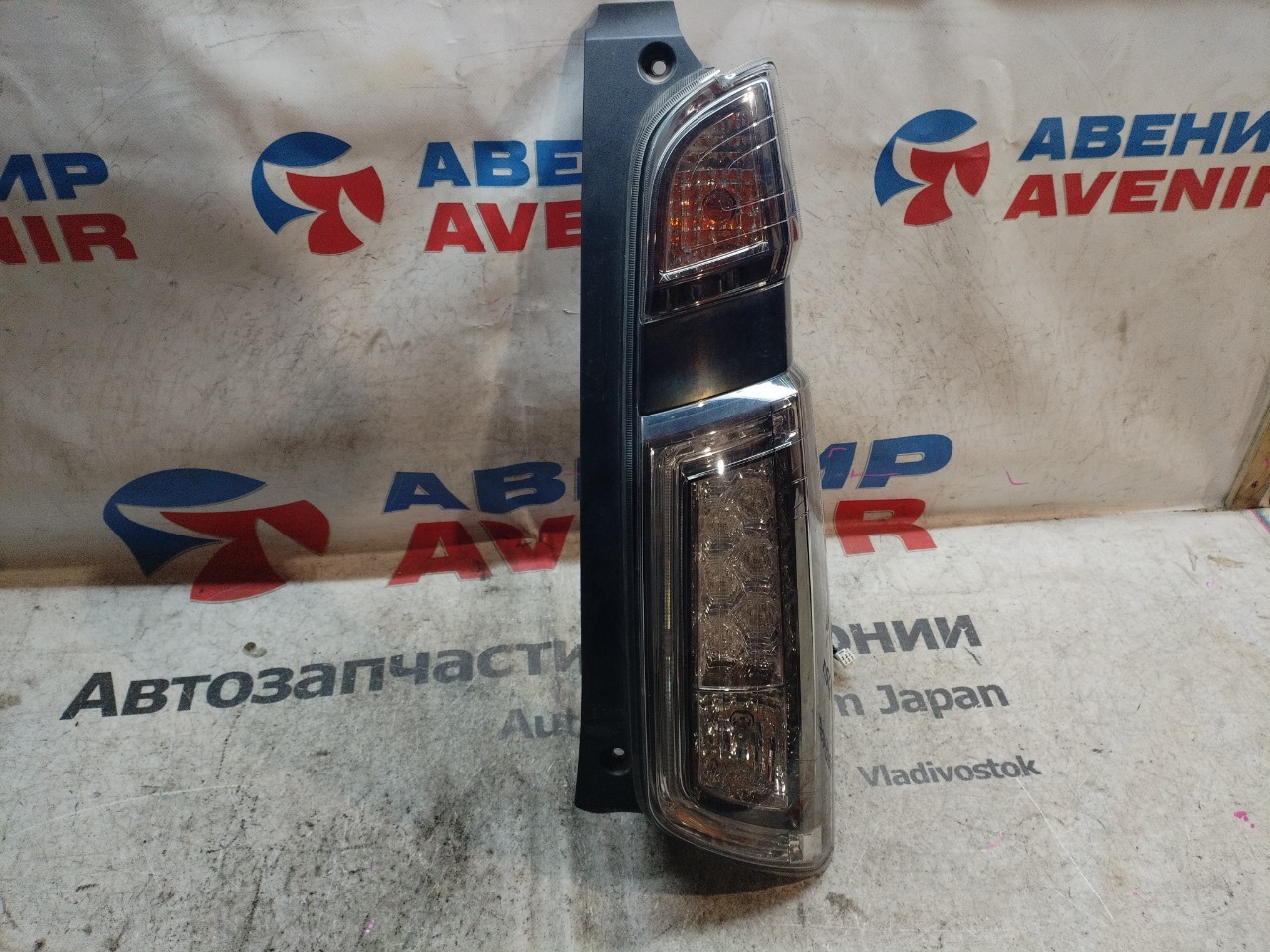 Стоп-сигнал HONDA N-WGN JH1 задний правый (б/у)