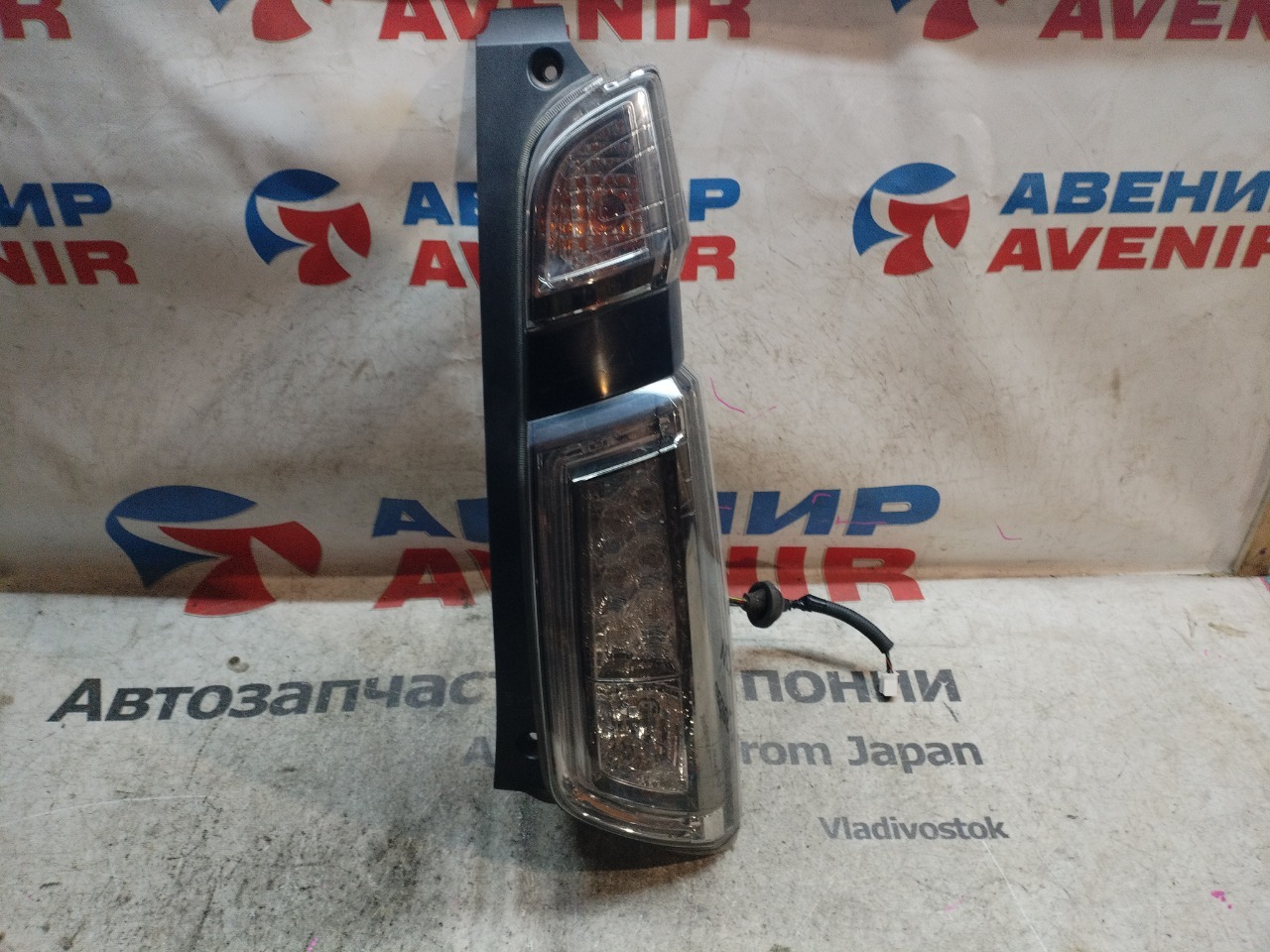 Стоп-сигнал HONDA N-WGN JH1 задний правый (б/у)