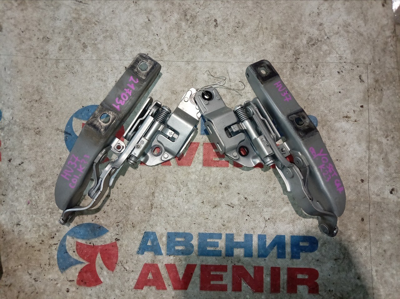 Петля капота NISSAN SKYLINE HNV37 (б/у)