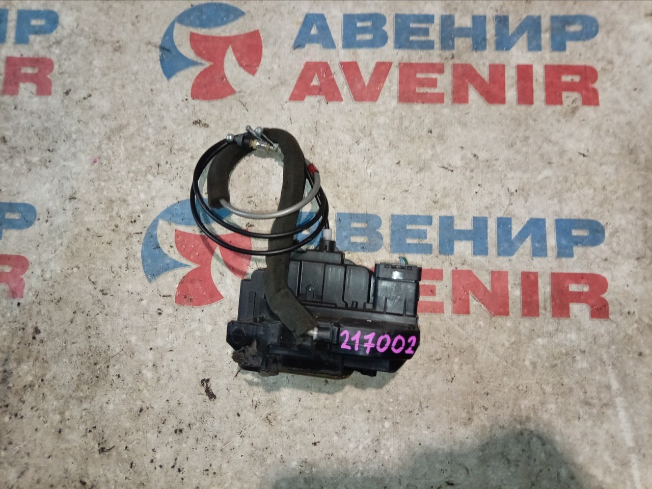 Замок двери NISSAN TIIDA C11 задний правый (б/у)
