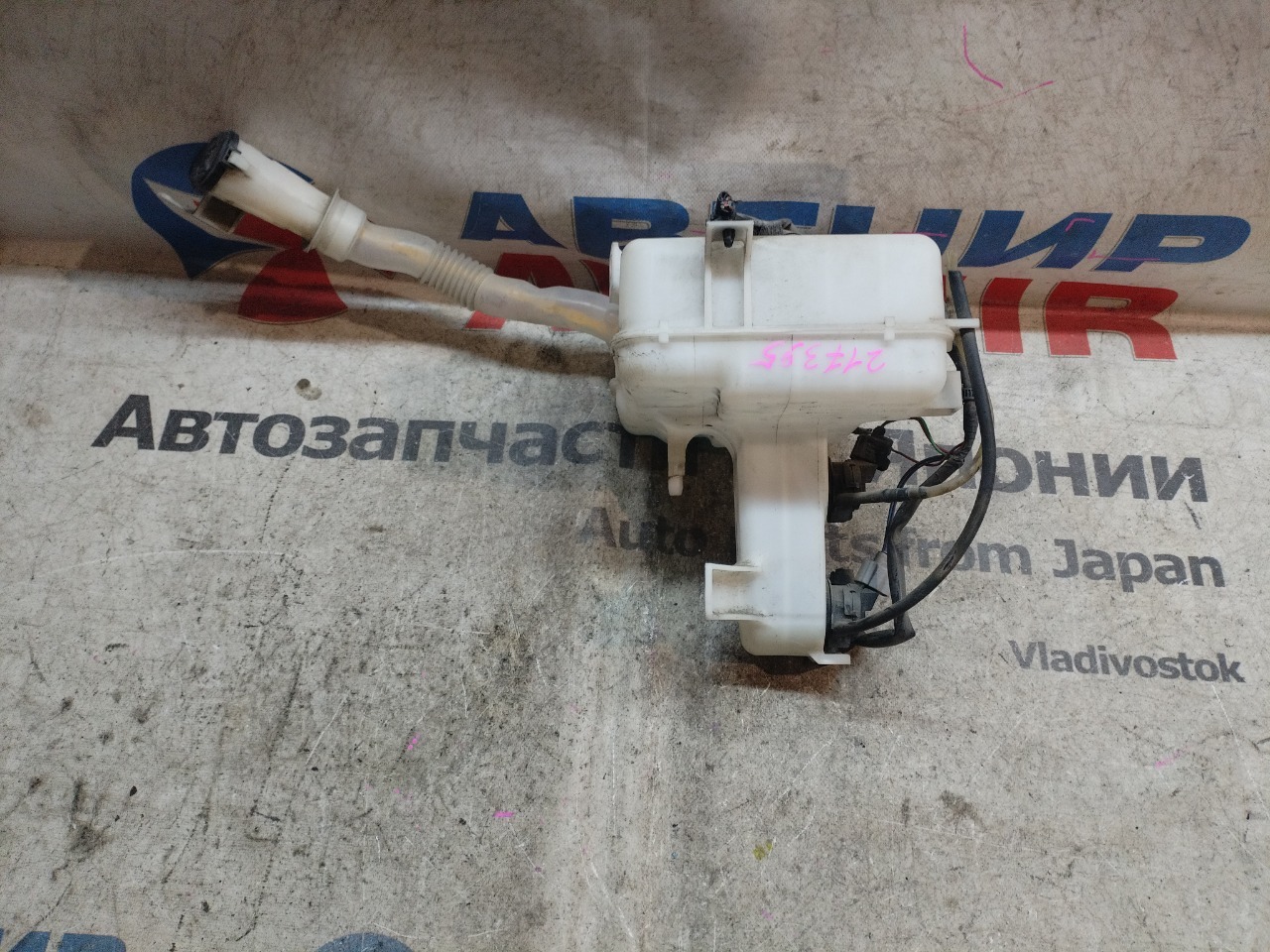 Бачок стеклоомывателя TOYOTA BB QNC20 (б/у)
