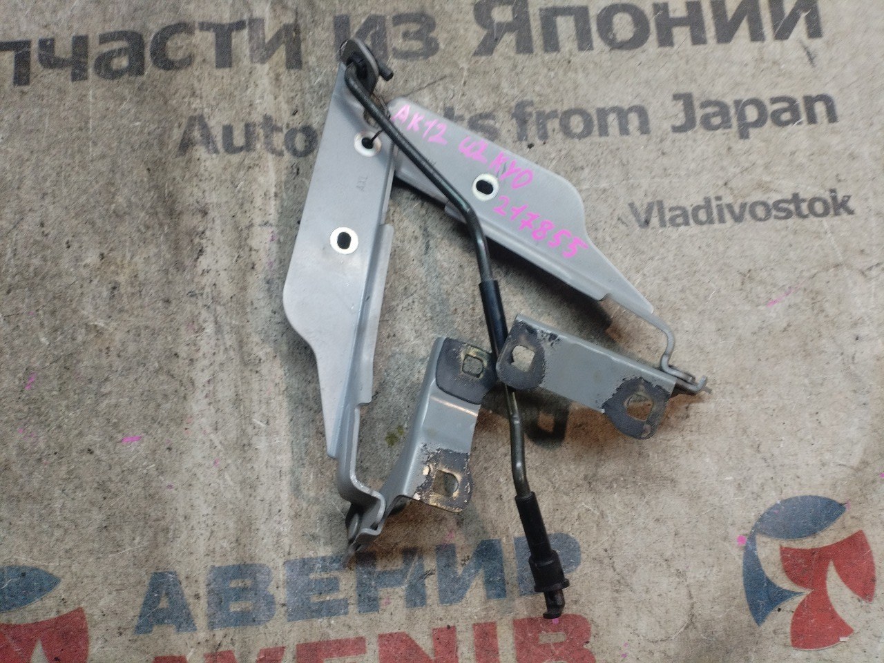 Петля капота NISSAN MARCH AK12 (б/у)
