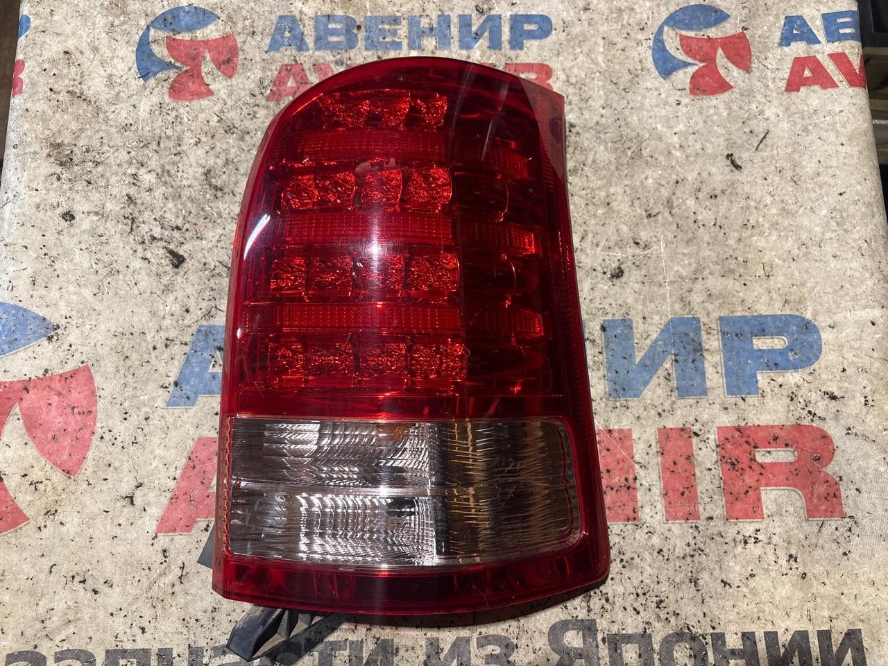 Стоп-сигнал TOYOTA WISH ZNE14 задний правый (б/у)