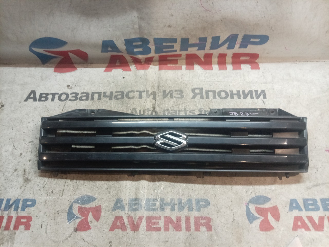 Решетка SUZUKI JIMNY JB23W (б/у)