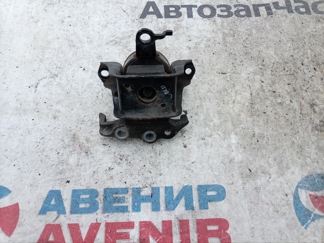 Подушка двигателя DAIHATSU MOVE LA110S KF-DET3 правая (б/у)