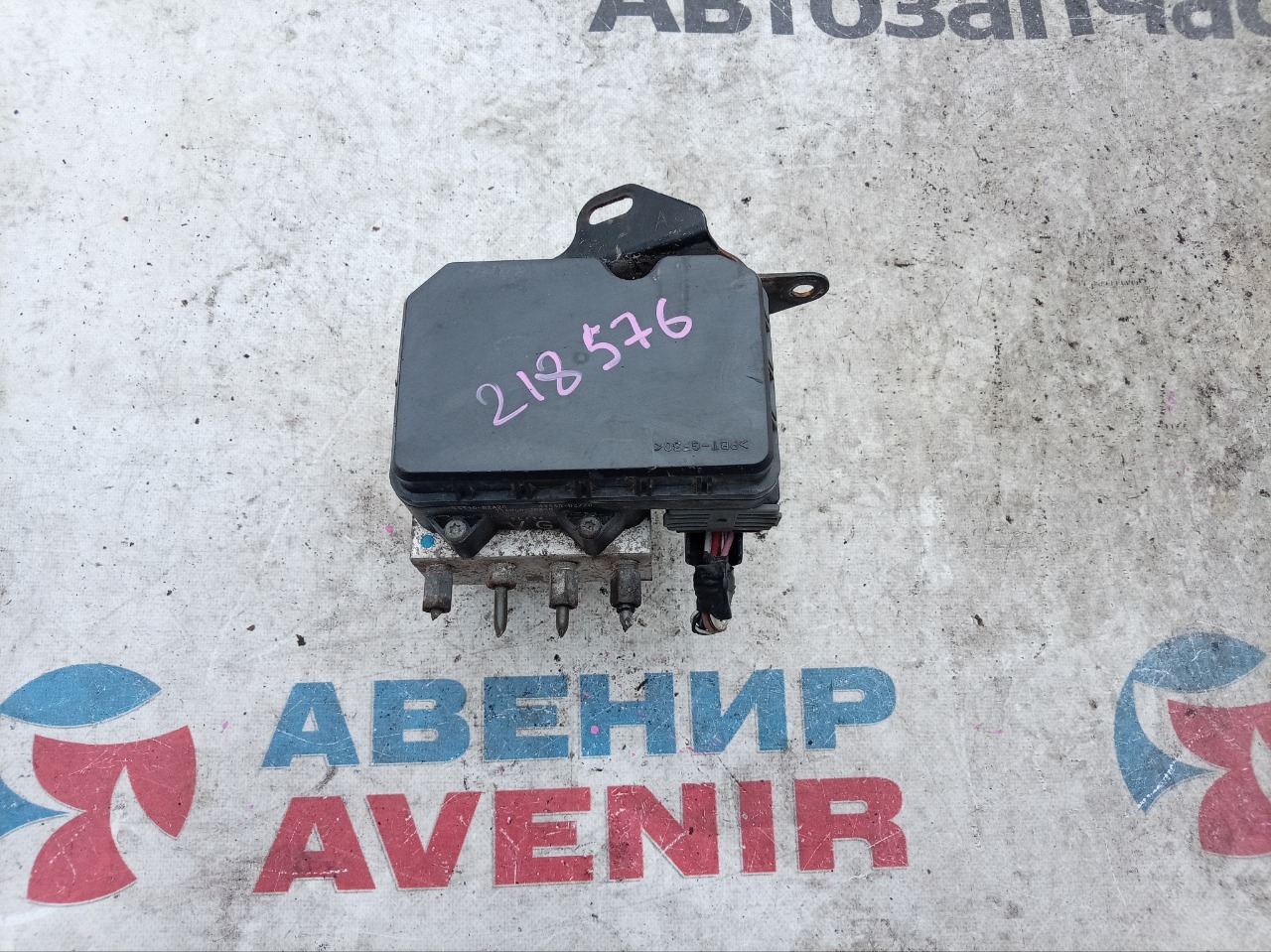 Блок abs DAIHATSU MOVE LA100S KF-VE4 (б/у)